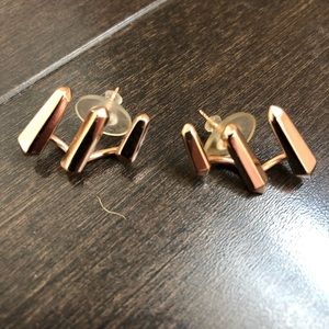 Kendra Scott rose gold earrings